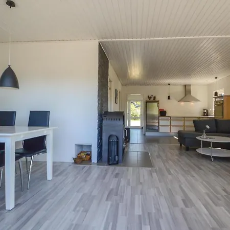 Ferienhaus Two-bedroom Holiday In Bjert Binderup Strand