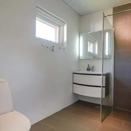 Ferienhaus Two-bedroom Holiday In Bjert *