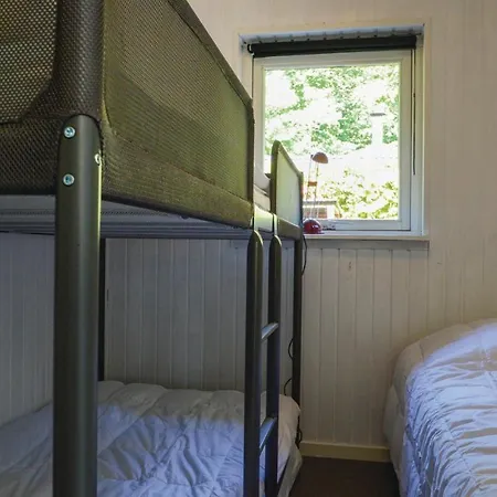 Two-bedroom Holiday In Bjert